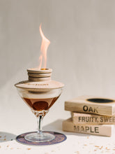 Load image into Gallery viewer, Smoking Saucer Set