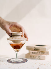 Load image into Gallery viewer, Smoking Saucer Set